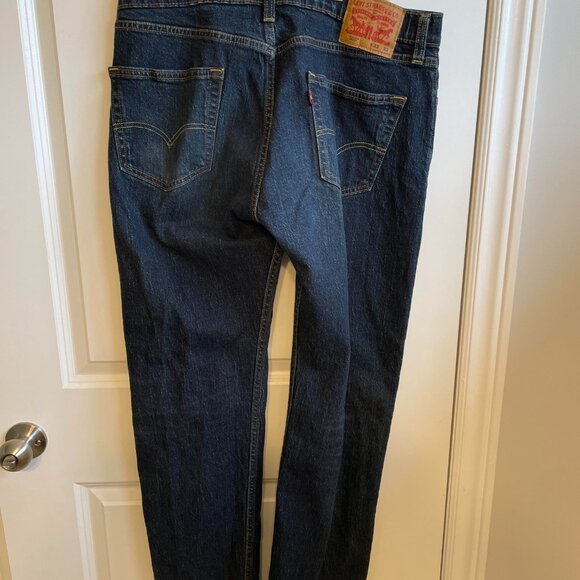 Men's Levi Strauss & Co. blue jeans - Picture 2 of 2